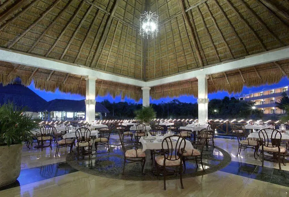 The Royal Suites Yucatan By Palladium Akumal Hotell