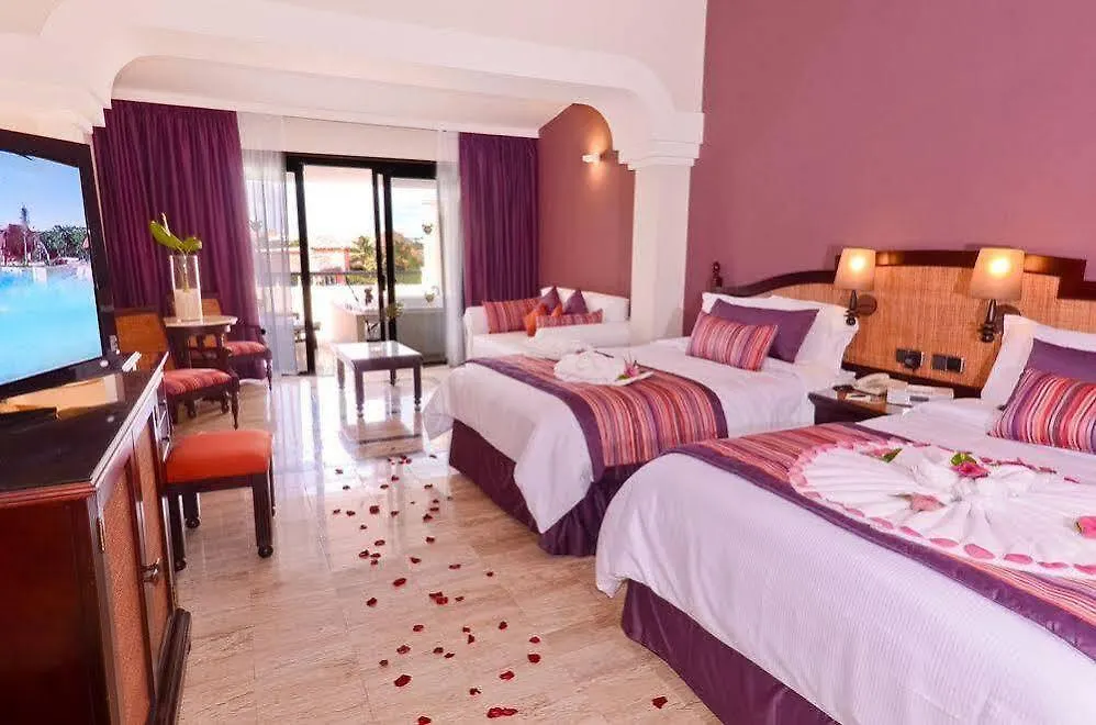 The Royal Suites Yucatan By Palladium Akumal Hotel