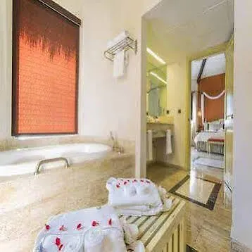 The Royal Suites Yucatan By Palladium Akumal 5*,